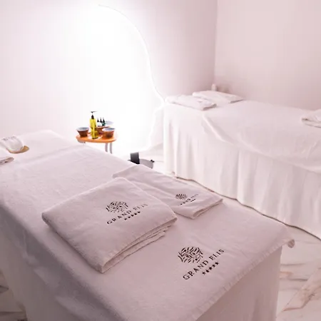 Grand Elis & Kurúta