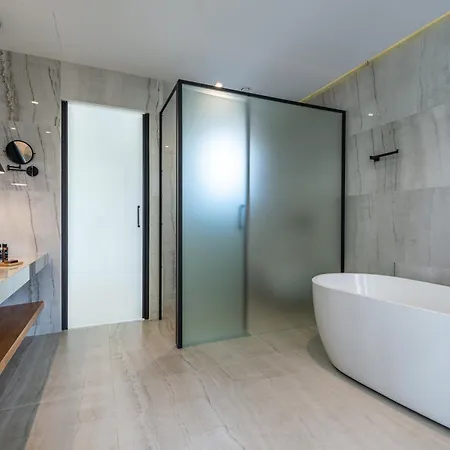 Grand Elis & 5* Kurúta