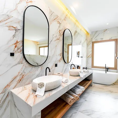 Üdülőközpont Grand Elis &