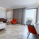 Grand Elis & Θέρετρο Κουρούτα