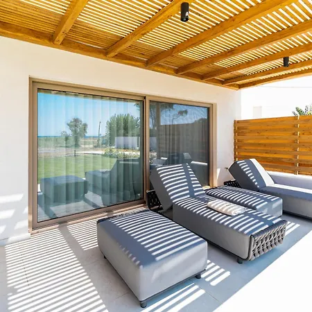 Grand Elis & Semesteranläggning (resort)