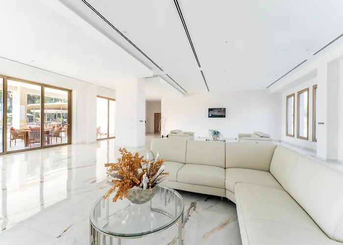 Rezort Grand Elis & 5*